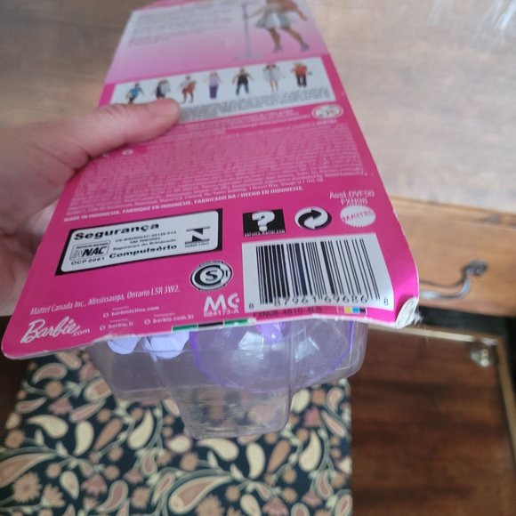 Barbie 2018 Pop Star Barbie You Can Be Anything! - Picture 9 of 14